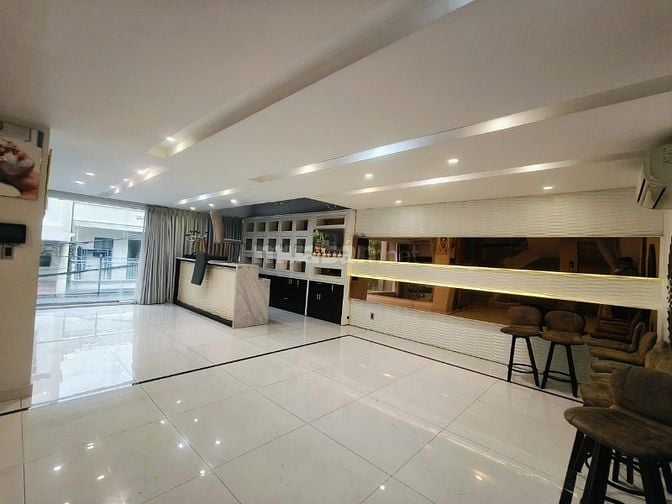 Cho thuê Villa Trung tâm quận 3 - Đường Lý Chính Thắng