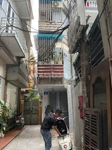 Chính chủ bán nhà phố Khương Đình, lô góc ô tô đỗ cổng