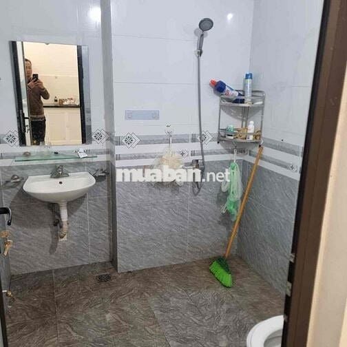 Dưới 40tr/m2 có nhà đẹp Định Công Hạ-Oto 20m-85m; C4; MT6m; Thang chờ