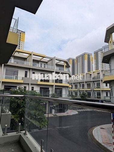 Nhà phố sổ hồng sẵn trong cụm Bcons City, 39 suất nội bộ có CK 5%.