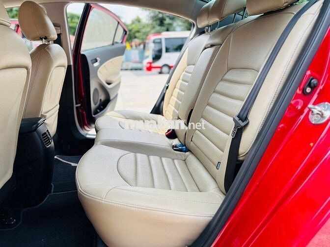 Kia Cerato 2018 1.6 AT - 49000 km