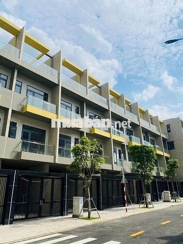 Nhà phố sổ hồng sẵn trong cụm Bcons City, 39 suất nội bộ có CK 5%.