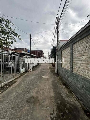 Cho thuê nhà nguyên căn hẻm xe tải