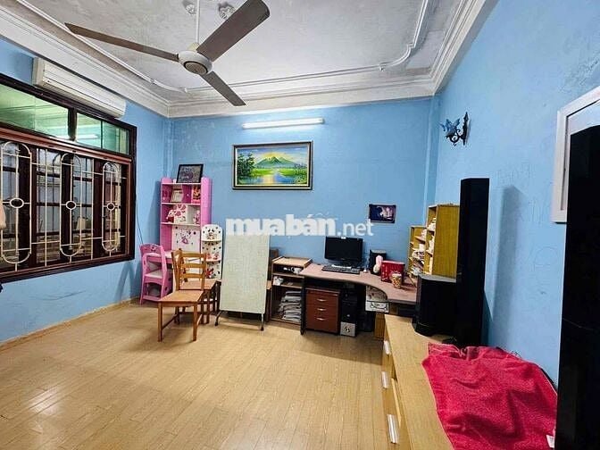 Hiếm phân khúc Kim Mã, ngõ nông thoáng sáng, cách phố 60m, chỉ 6.6 Tỷ