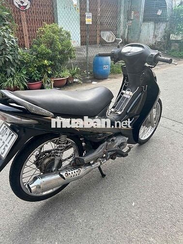 Suzuki Revo Máy siêu êm ngon.xe còn đẹp.cavet đủ
