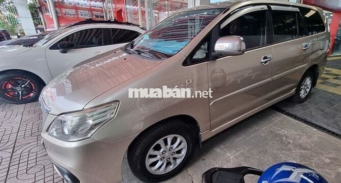 Toyota Innova 2014 2.0G - 170000 km