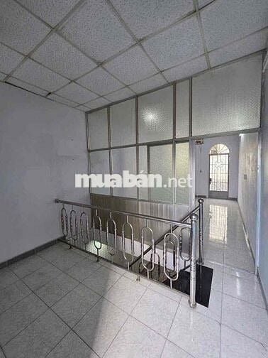 💰💰💰 NHÀ SÁT EMART PHAN HUY ÍCH, P14 - TRỆT LẦU: 1PN, 2WC - HẺM 5m