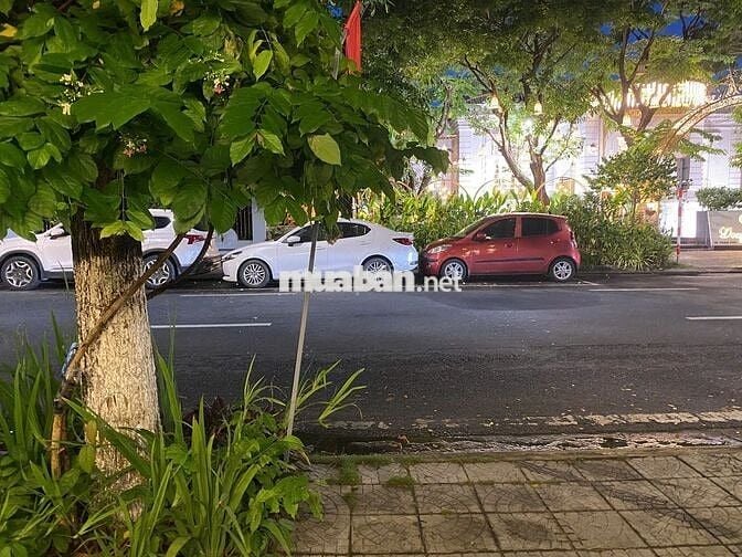 Mazda 2 2021 Luxury - 28000 km