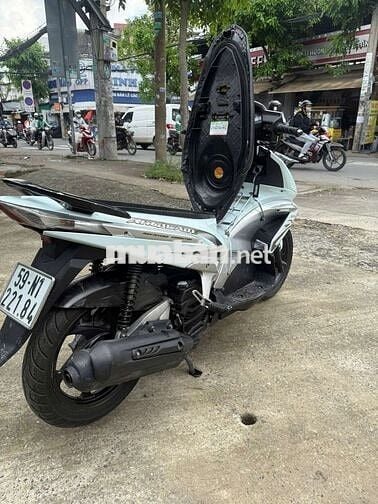 Ab cuối 2010 fi 9 chủ bao kí