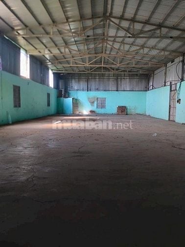 Nhà xưởng cho thuê xã tân hiệp hóc môn dt: 600m giá 22 triêu/tháng 