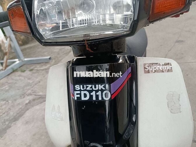 Suzuki FD 110 Love Đen trắng