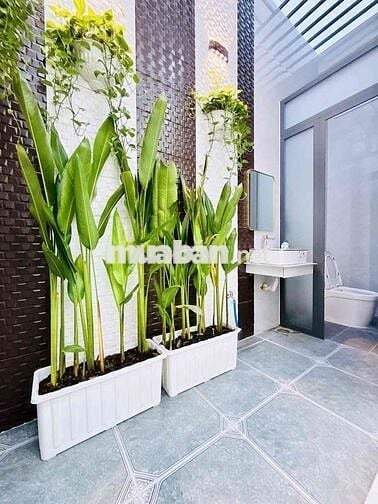 SIÊU PHẨM 4 TẦNG LUNG LINH - 64M2 - Ô TÔ ĐỖ CỬA - LÂM THỊ HỐ -QUẬN 12