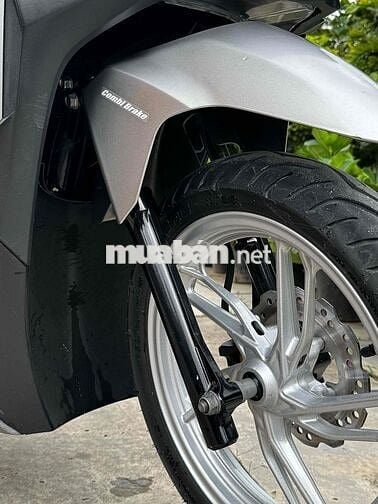 Cần bán Vario 150 2020 bstp