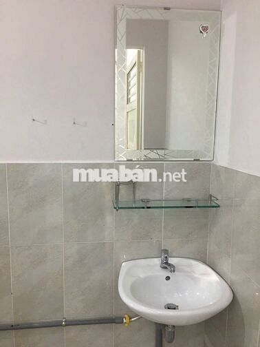 Nhà 5 triệu 2 phòng ngủ Phạm Ngọc Hưng