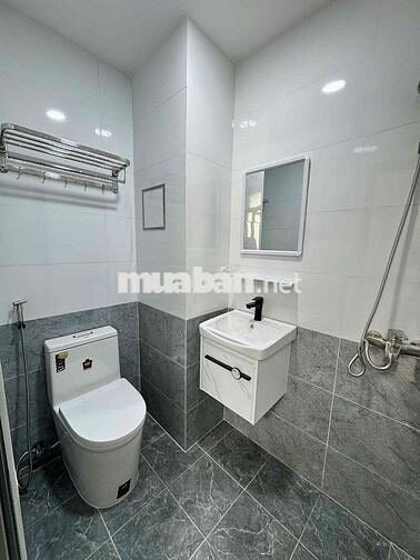 KHAI TRƯƠNG CĂN STUDIO FULL NỘI THẤT CỬA SỐ TRỜI SIÊU THOÁNG