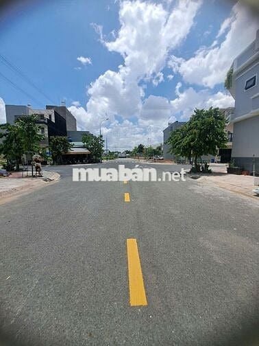 Đất mặt tiền nhựa 14m Đường D1 ( Khu TĐC Đông Hòa ) P.Đông Hòa Dĩ An