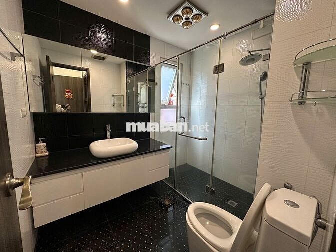 Vào luôn CHCC Golden Palace - Mễ Trì 120m2 3PN đủ đồ đẹp giá 19tr/th