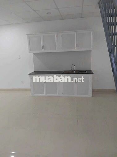 Nhà Kho Mới Toanh Dt 4*25, Trệt Lửng 2pn, Đường Xe Tải