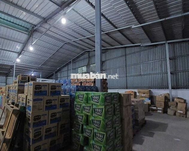 Cho thuê nhà kho Quận 7 DT 1000m² xe container vào tận cửa.