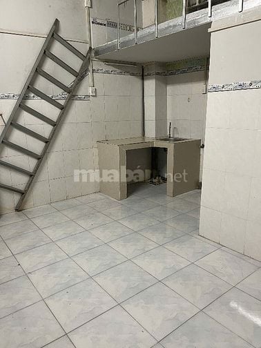 Phòng chính chủ cho thuê 2600k khu an ninh có bảo vệ 24/24