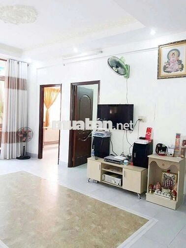 Căn hộ chung cư 𝐁Ì𝐍𝐇 𝐓𝐇Ớ𝐈 , ngay bệnh viện Q11, kế Đầm Sen .