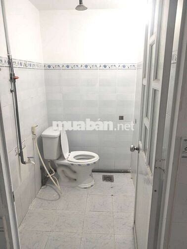 Nhà trọ rộng riêng lẻ gần chợ trảng dài