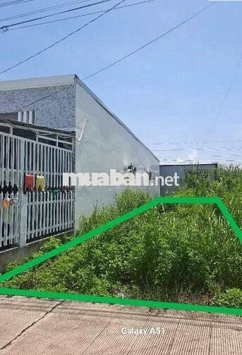 Bán Gấp 175m2 thổ 100% Suối lôi Củ Chi Shr 600tr