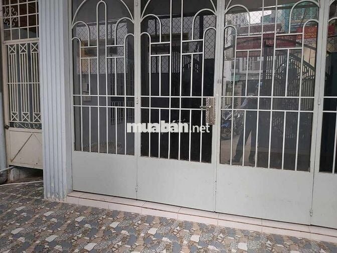 Nhà bán 98m2, 3 phòng ngủ, đường Tôn Thất Thuyết, Quận 4