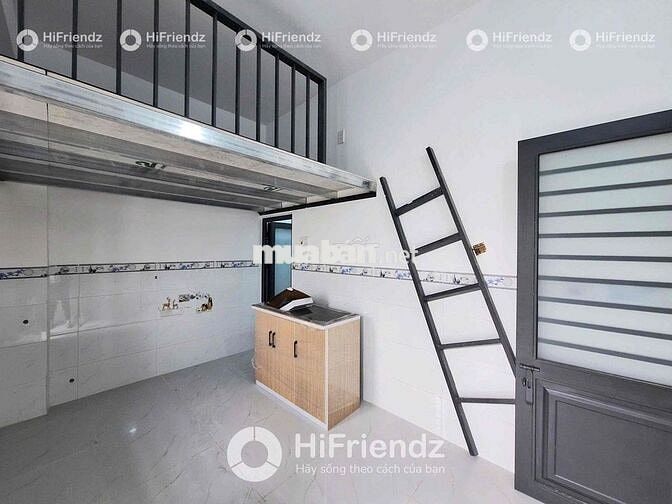 CĂN HỘ BAN Công Sẵn Máy Lạnh - Ngay Đầu Văn Cao - Giáp 4 Xã - Ở liền