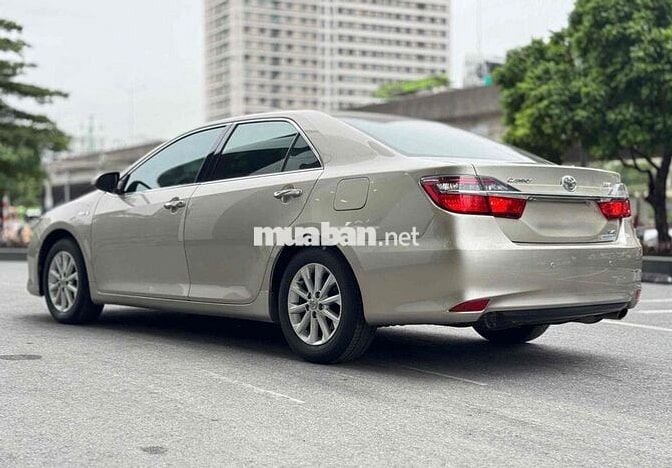 Toyota Camry 2016 2.0E - 79000 km quá đẹp