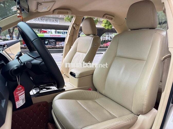 Toyota Camry 2016 2.0E - 79000 km quá đẹp