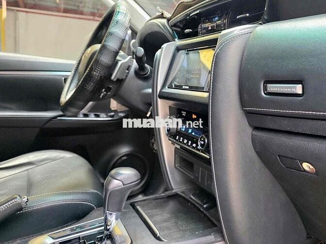 Toyota Fortuner 2021 Dầu AT Xe Xuất HĐ Cty