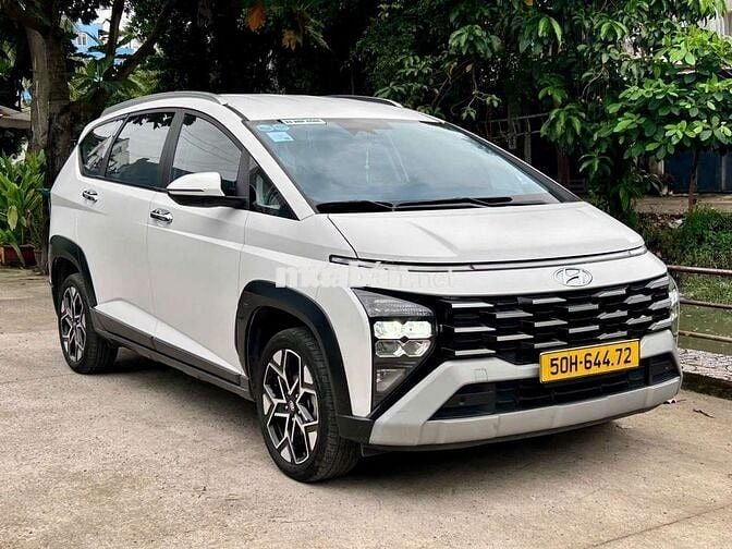 Hyundai Stargazer X cao cấp 2024 trắng, hỗ trợ góp