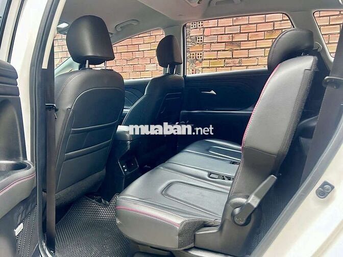 Hyundai Stargazer X cao cấp 2024 trắng, hỗ trợ góp