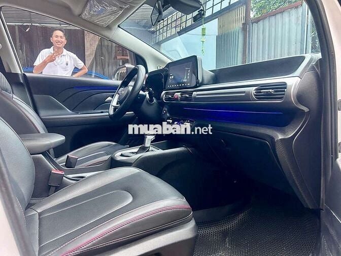 Hyundai Stargazer X cao cấp 2024 trắng, hỗ trợ góp