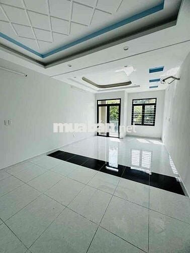 Nhà mặt tiền 80m2, đường Kênh Tân Hoá, 4 tầng, giáp quận 11, giá 15 tỷ