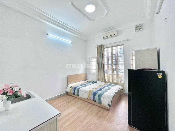 CHDV full nội thất, ban công - cửa sổ, mặt tiền đường, ko chung chủ