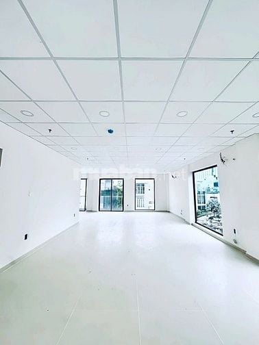 CHO THUÊ NHÀ MẶT TIỀN TRẦN THIỆN CHÁNH, P12, QUẬN 10 