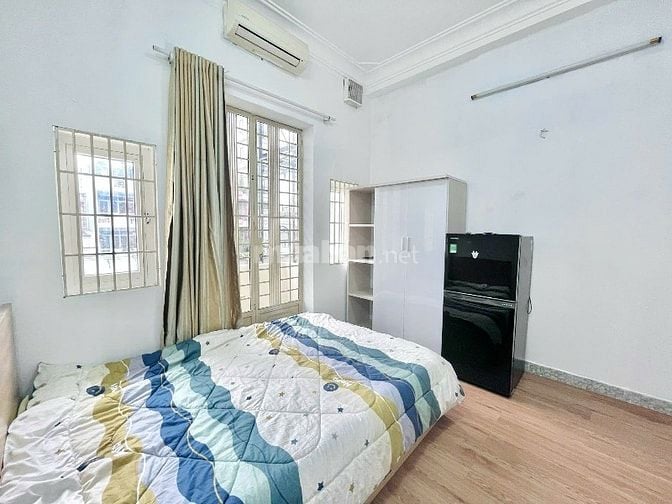 CHDV full nội thất, ban công - cửa sổ, mặt tiền đường, ko chung chủ