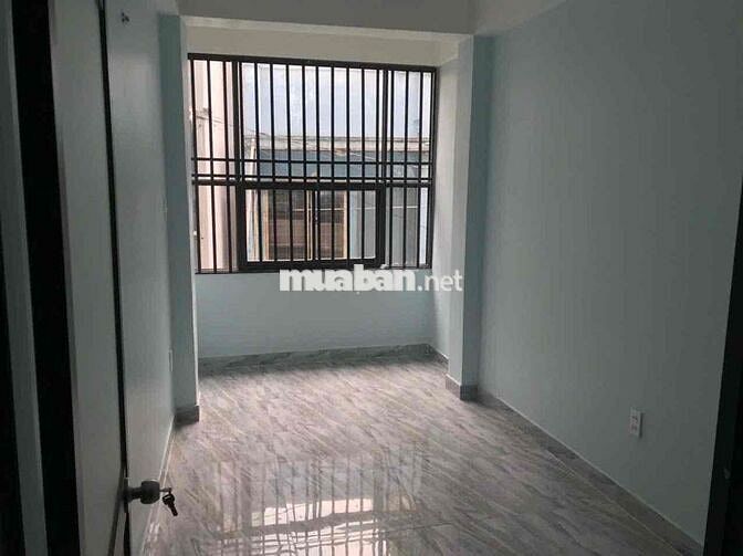 Nhà 4 tần khu vực sầm uất Phu Nhuận