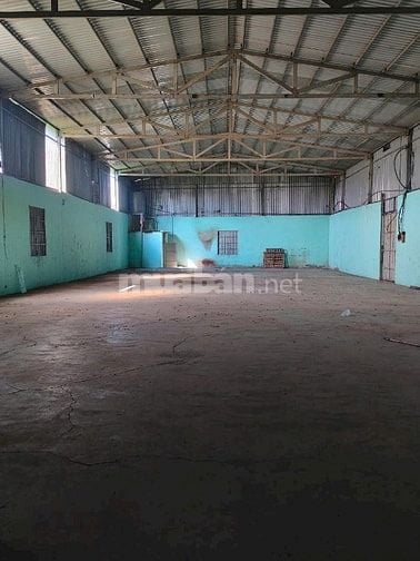 Nhà xưởng cho thuê xã tân hiệp hóc môn dt: 600m giá 22 triêu/tháng 