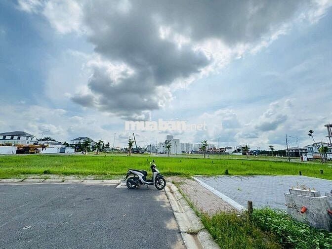 BÁN 3 NỀN LIỀN KỀ - KDC NAM LONG 2