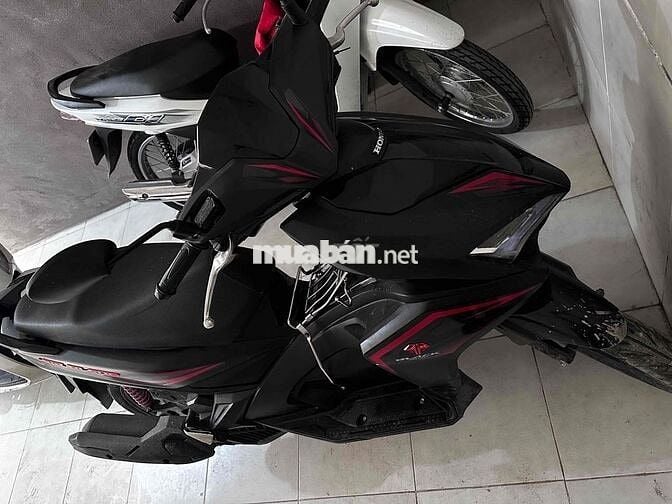 nhà dư xe cần thanh lý ab125 chưa rớt đầu máy êm