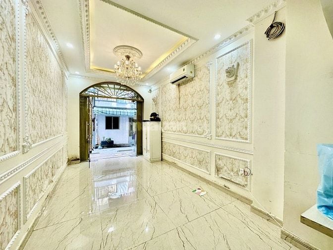 CHỈ 8.6 TỶ SIÊU PHẨM HXH NGUYỄN TRI PHƯƠNG - HÒA HẢO TTQ10 CÓ 6PN 7WC