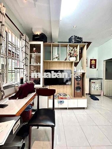 Trường Sa - Lê Văn Duyệt | 2 Tầng | Ngang 6m ~40m² | 3PN | Gần Cầu Bôn