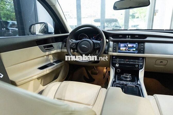Jaguar XF Pure 2.0 AT 2017 - 1 Chủ Từ Đầu