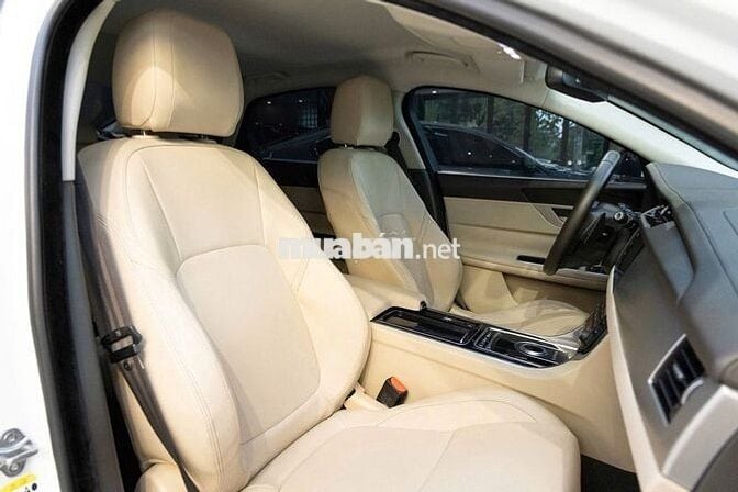 Jaguar XF Pure 2.0 AT 2017 - 1 Chủ Từ Đầu