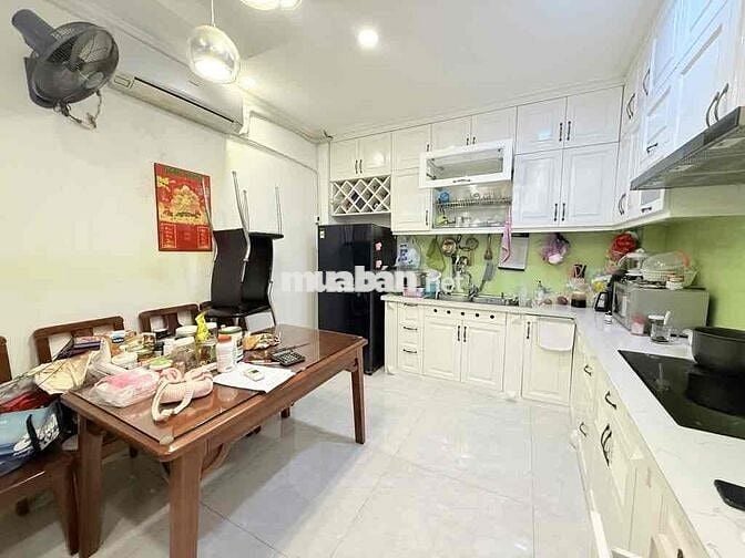 BÙI ĐÌNH TUÝ. 4 TẦNG 60M. NGANG 4,6M. HXH SÁT MẶT TIỀN. NHỈNH 8TỶ