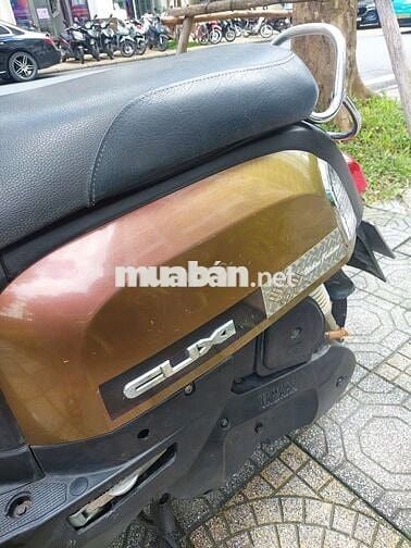 Yamaha Cuxi FI 125cc màu Nâu