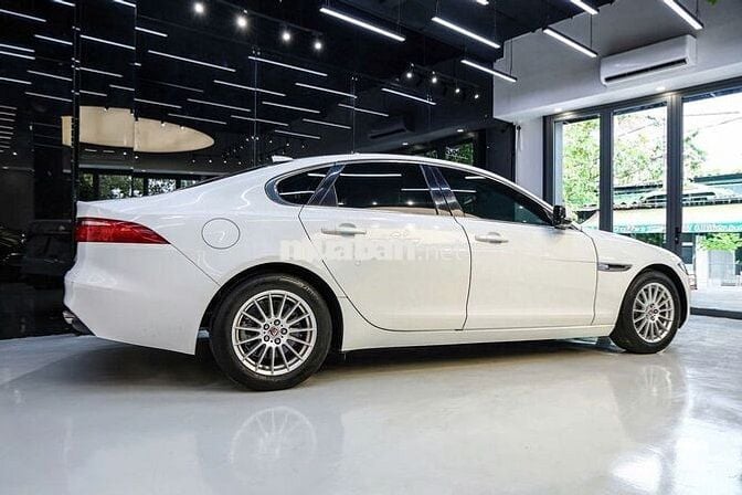 Jaguar XF Pure 2.0 AT 2017 - 1 Chủ Từ Đầu